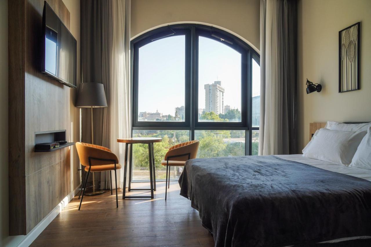Apartique Hotel Йерусалим Екстериор снимка