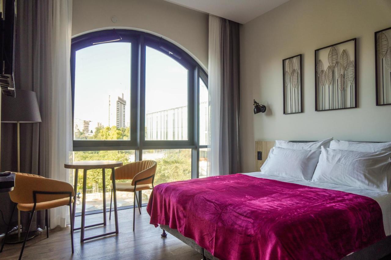 Apartique Hotel Йерусалим Екстериор снимка