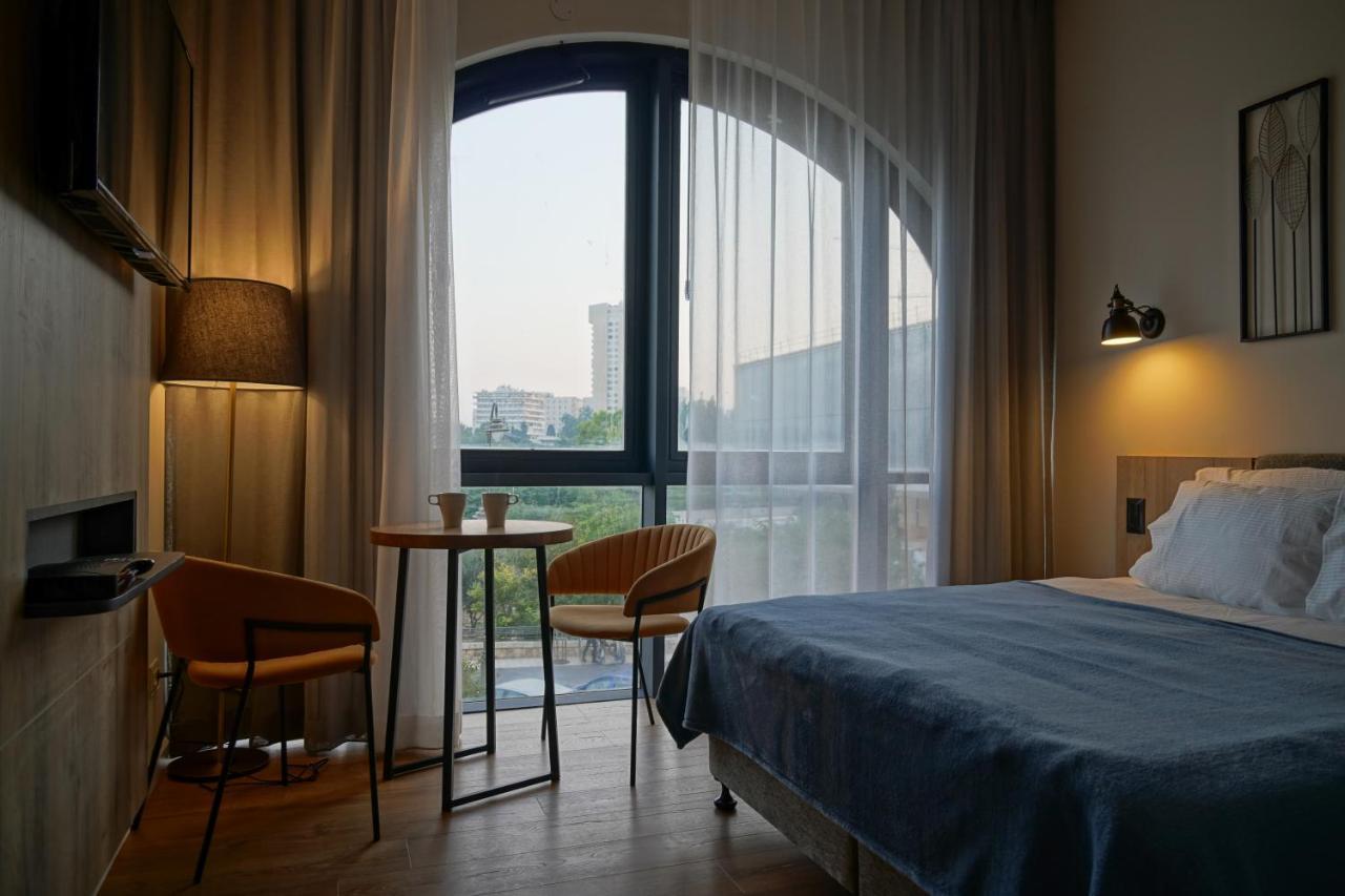Apartique Hotel Йерусалим Екстериор снимка