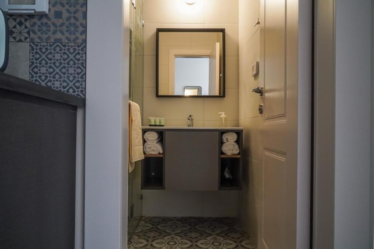 Apartique Hotel Йерусалим Екстериор снимка