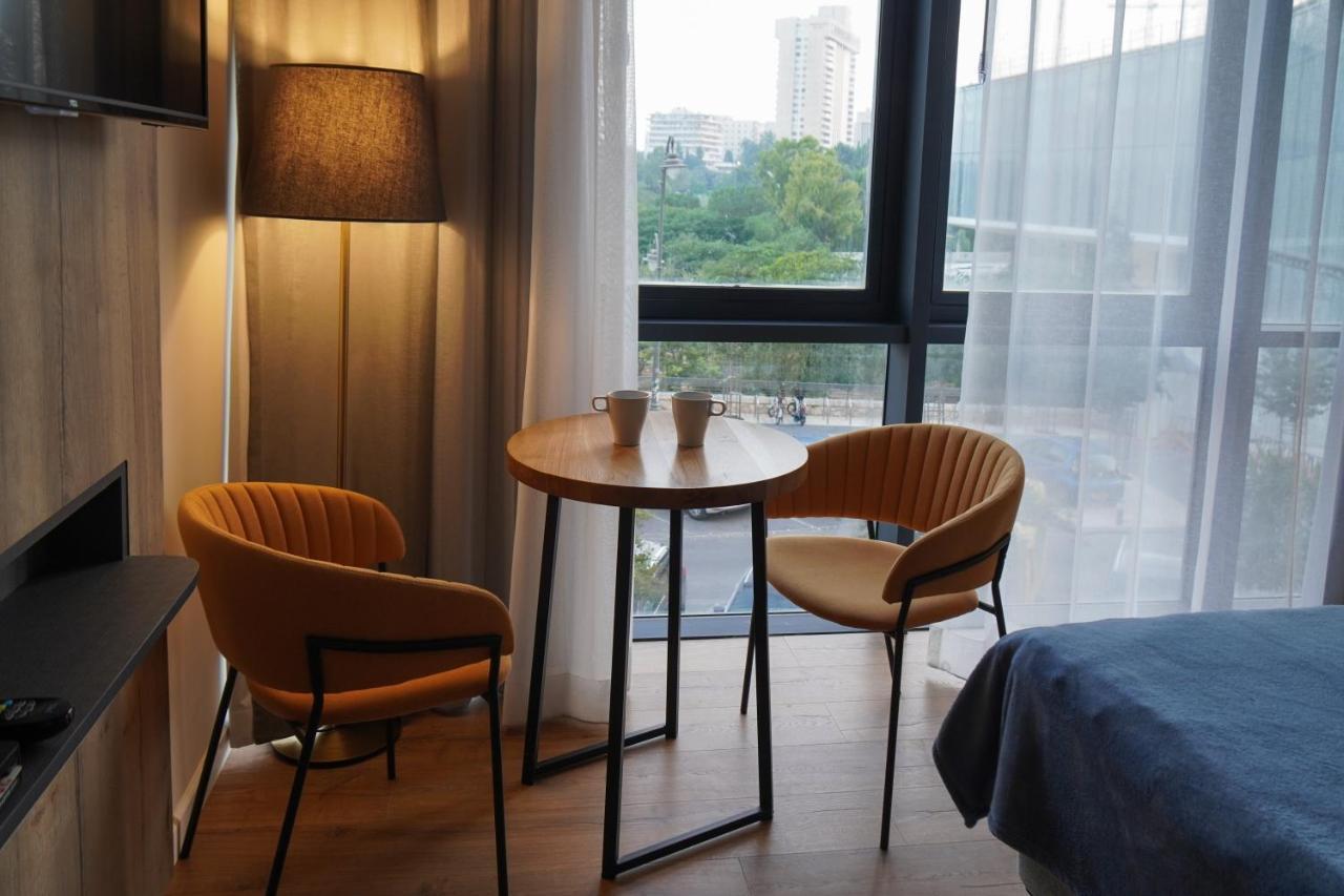 Apartique Hotel Йерусалим Екстериор снимка