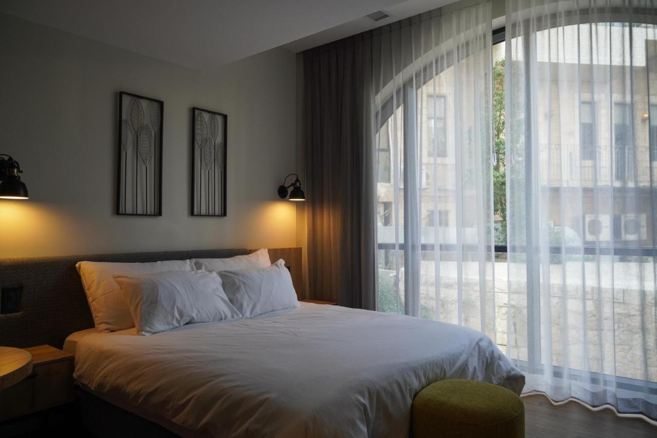 Apartique Hotel Йерусалим Екстериор снимка