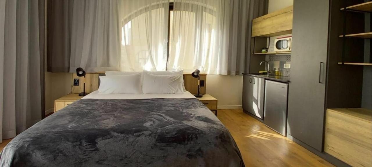 Apartique Hotel Йерусалим Екстериор снимка